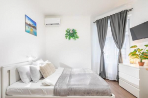 Central - NEW - Quiet and Comfy Studio Budapest